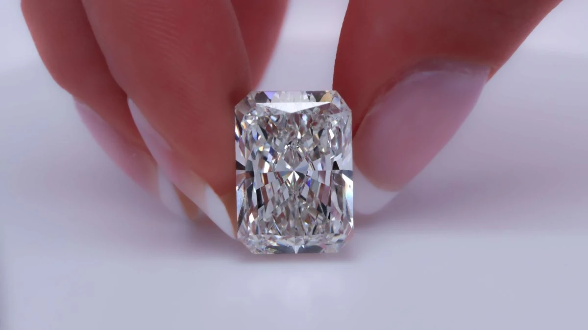 Ritani Puts Celebrity-Sized Diamonds Within Reach